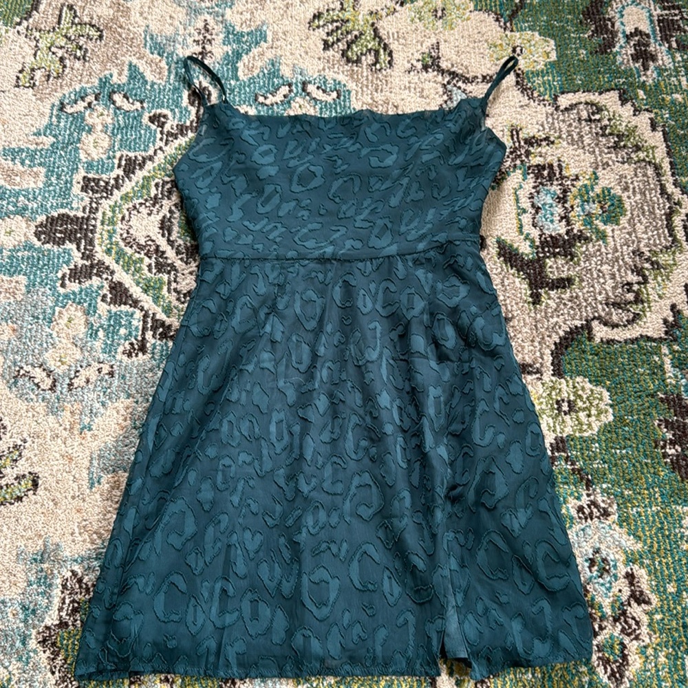 Forever 21 teal mini dress with pattern size S